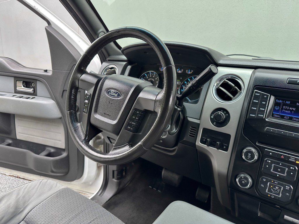 Used 2013 Ford F150 XLT w/ Luxury Equipment Group AWD/4WD image 19