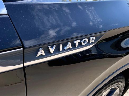 Used 2023 Lincoln Aviator Reserve w/ Equipment Group 201A AWD/4WD image 9