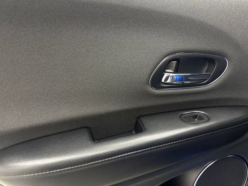 Used 2022 Honda HR-V EX image 36