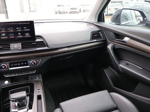 Used 2024 Audi Q5 e Premium image 13