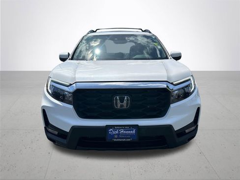Used 2023 Honda Passport EX-L image 3