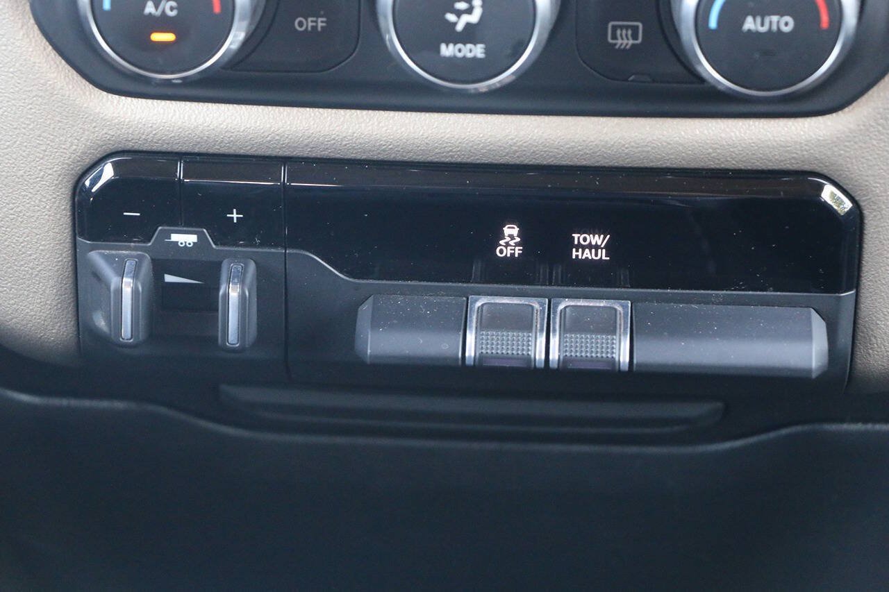 Used 2021 RAM 1500 Laramie w/ Off Road Group AWD/4WD image 25