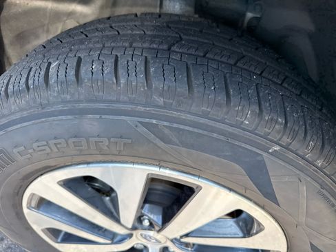 Used 2022 Subaru Outback Premium AWD/4WD image 3