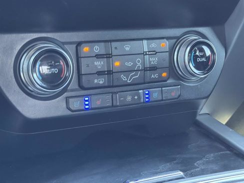 Used 2019 Ford F250 Platinum w/ Platinum Ultimate Package AWD/4WD image 21