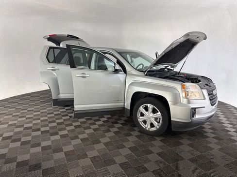 Used 2017 GMC Terrain SLE image 15