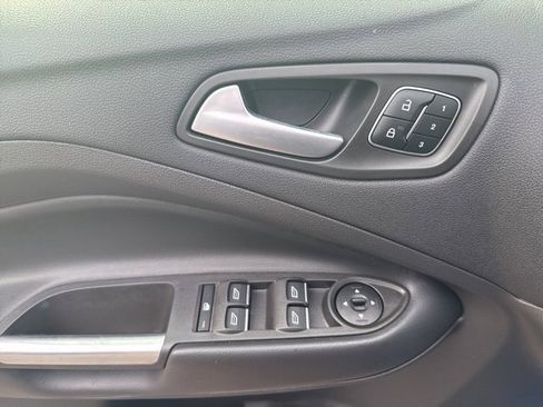 Certified 2018 Ford Escape Titanium image 12