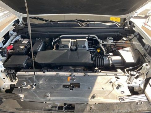 Certified 2024 GMC Canyon Denali image 25