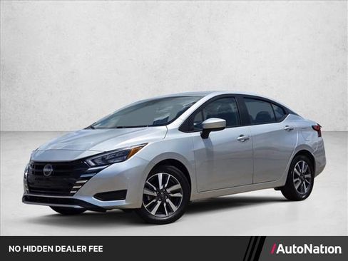 Used 2025 Nissan Versa SV FWD image 1