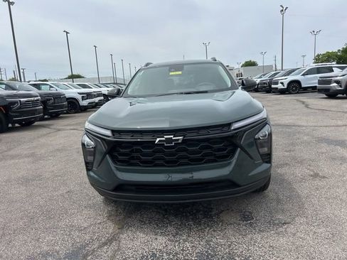 New 2026 Chevrolet Trax LT FWD image 8