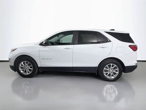 Used 2021 Chevrolet Equinox LS w/ LS Convenience Package FWD image 9