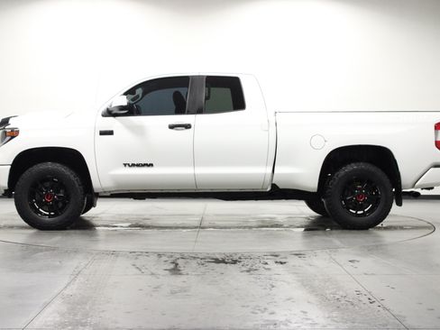 Used 2019 Toyota Tundra SR5 AWD/4WD image 7