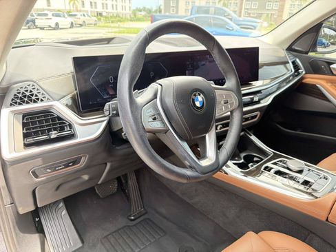 Used 2024 BMW X7 xDrive40i w/ Premium Package AWD/4WD image 21
