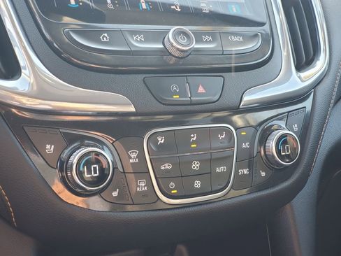 Used 2023 Chevrolet Equinox Premier image 23