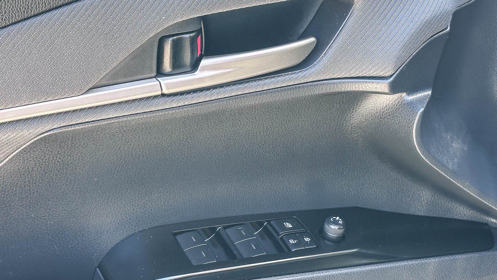 Certified 2025 Toyota Camry SE FWD image 21