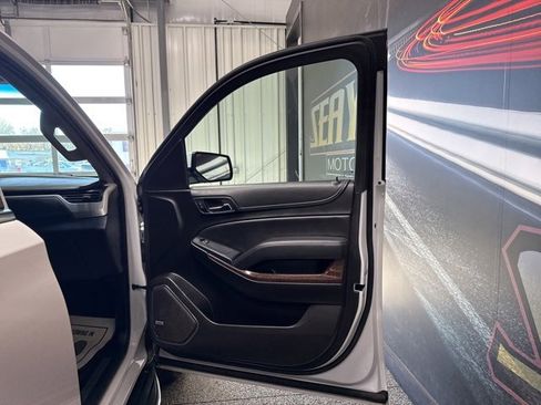 Used 2019 GMC Yukon XL SLT image 31