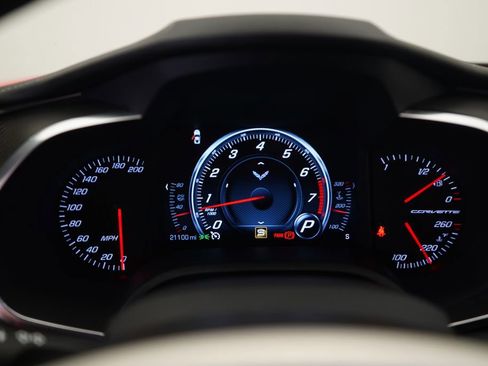 Used 2018 Chevrolet Corvette Stingray Coupe image 17