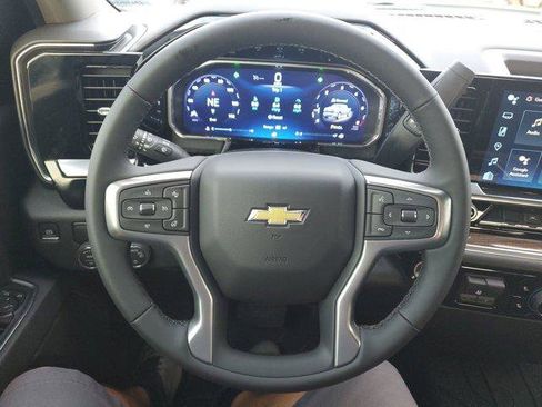 New 2026 Chevrolet Silverado 1500 LT image 19