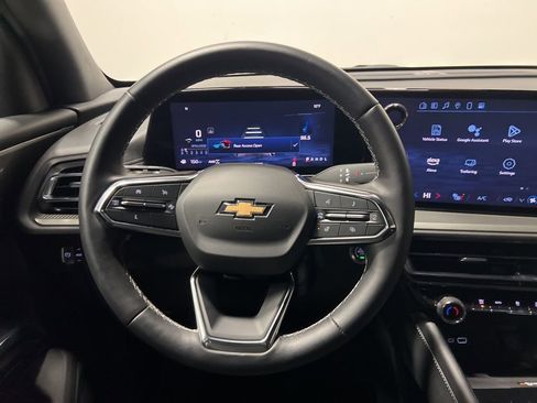 Certified 2024 Chevrolet Traverse LT w/ Trailering Package image 14