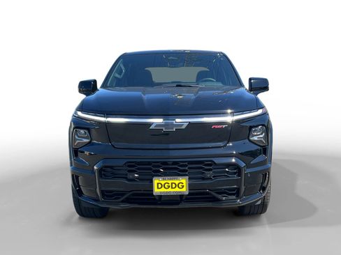 New 2024 Chevrolet Silverado EV RST image 8