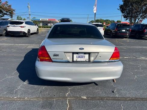 Used 2000 Ford Crown Victoria LX RWD image 24