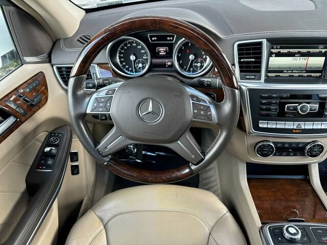 Used 2015 Mercedes-Benz GL 550 4MATIC image 16