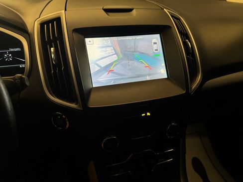 Used 2019 Ford Edge SEL w/ Equipment Group 201A AWD/4WD image 14