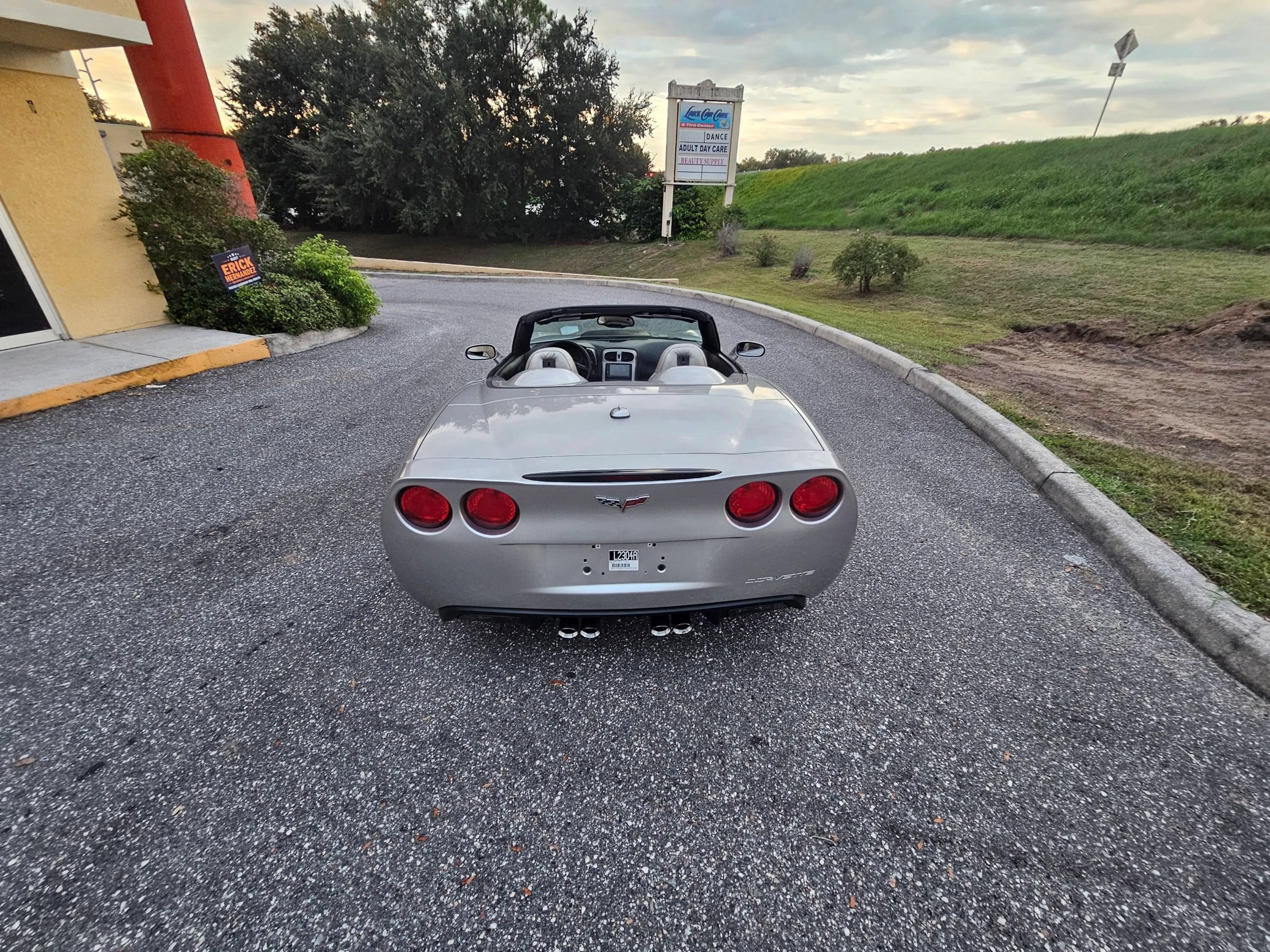 Used 2005 Chevrolet Corvette Convertible w/ Preferred Equipment Group RWD image 20