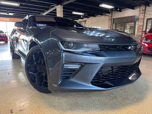 Used 2016 Chevrolet Camaro SS RWD image 1