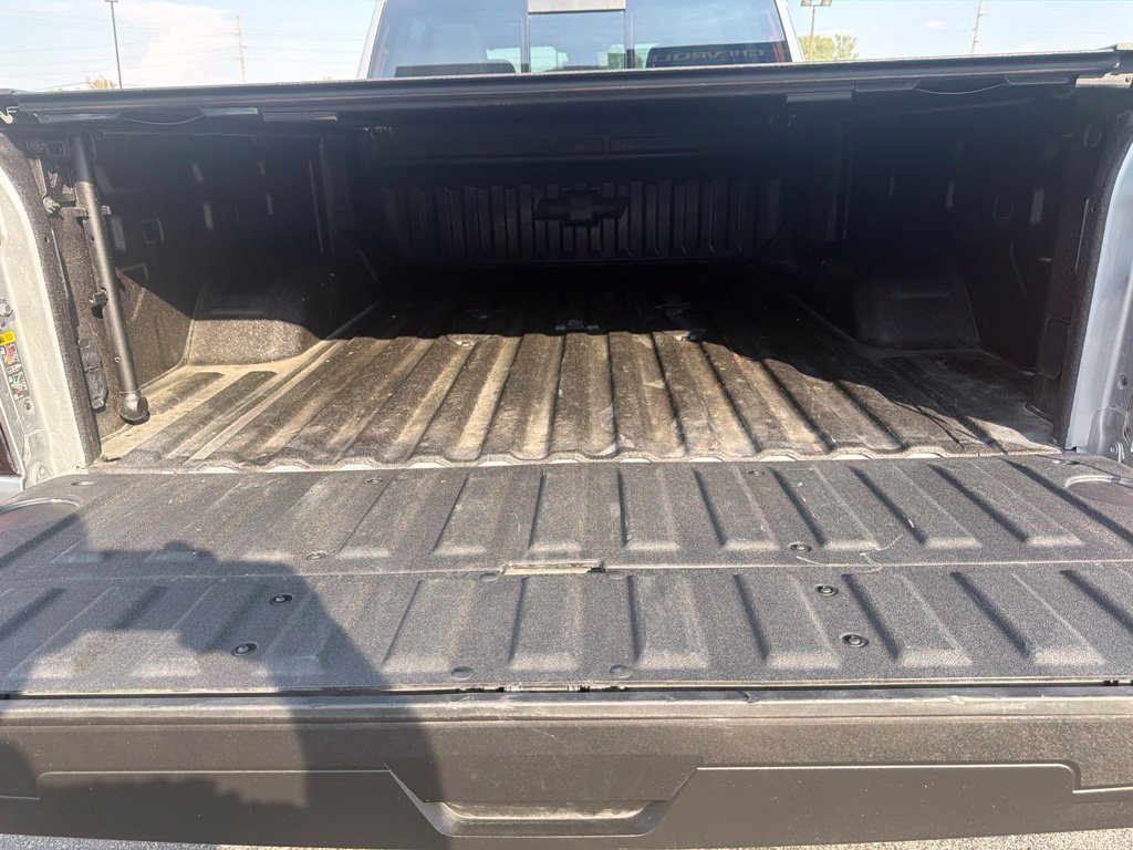 Used 2025 Chevrolet Silverado 2500 High Country w/ Technology Package AWD/4WD image 13
