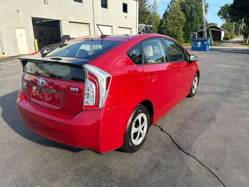 Used 2015 Toyota Prius Three FWD image 3