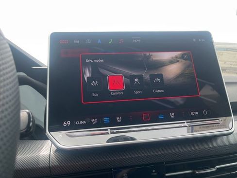 New 2025 Volkswagen GTI SE FWD image 20