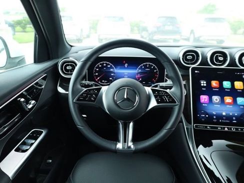 Certified 2025 Mercedes-Benz GLC 300 4MATIC image 14