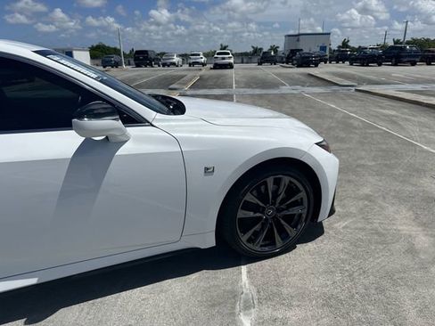 Used 2022 Lexus IS 350 F Sport RWD image 38