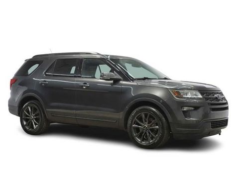 Used 2019 Ford Explorer XLT image 2