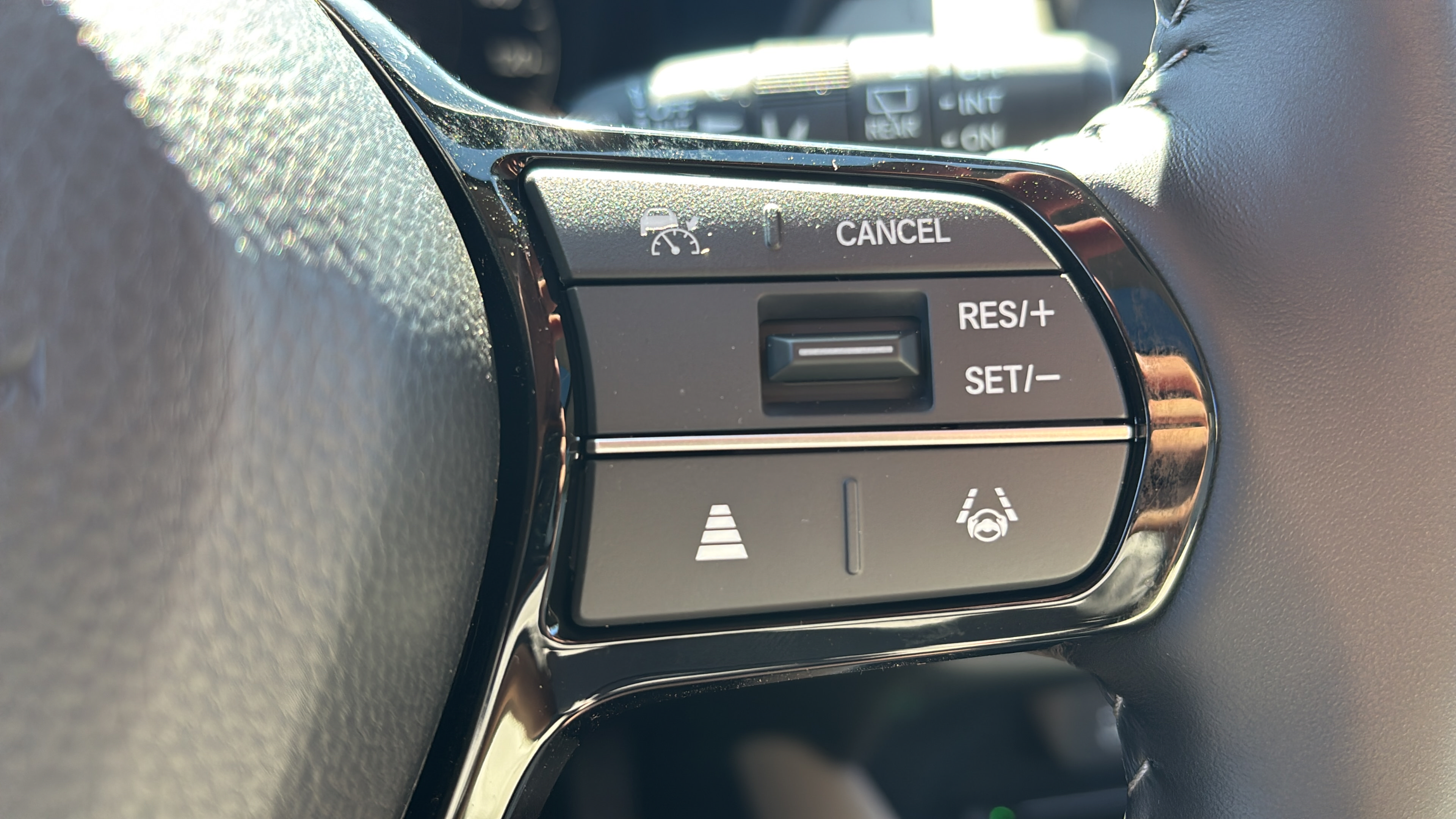 New 2027 Honda HR-V EX-L image 25