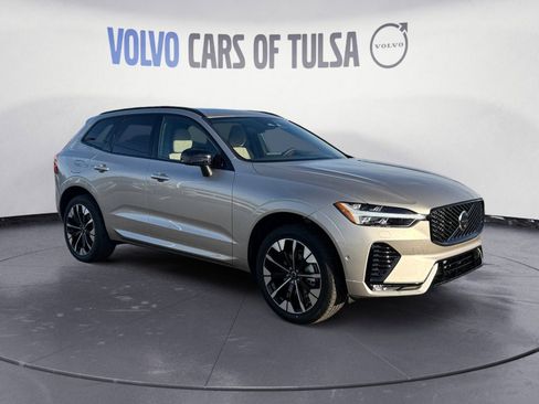 New 2026 Volvo XC60 B5 Plus w/ Protection Package Premier image 7