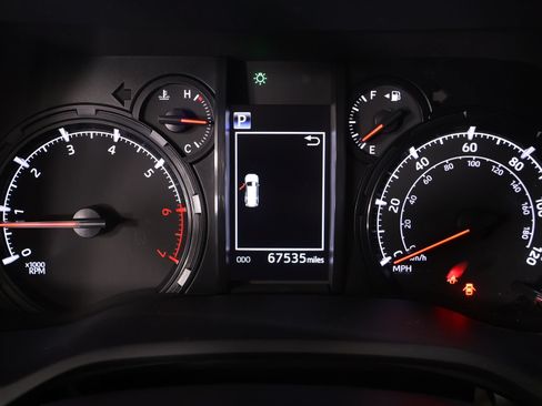 Used 2023 Toyota 4Runner SR5 AWD/4WD image 4