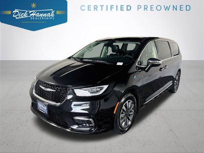 Used 2023 Chrysler Pacifica Limited