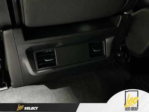 Used 2021 Chevrolet Silverado 1500 Custom Trail Boss AWD/4WD image 26
