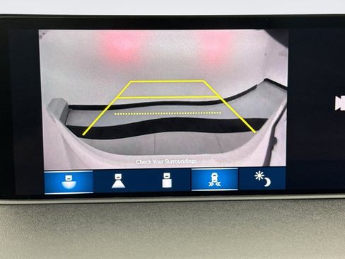 Used 2023 Acura MDX SH-AWD w/ Technology Package image 16