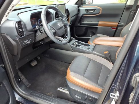 Used 2021 Ford Bronco Sport Outer Banks w/ Outer Banks Package AWD/4WD image 11