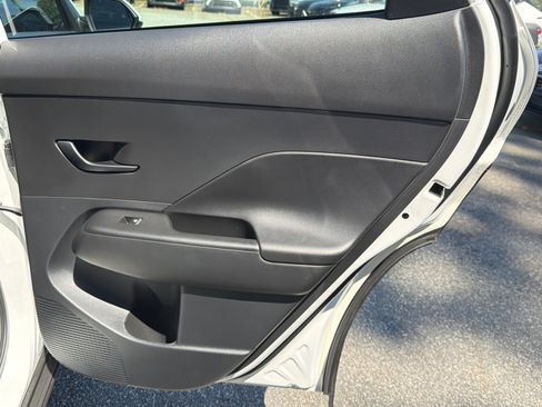 Used 2026 Hyundai Kona SE FWD image 16