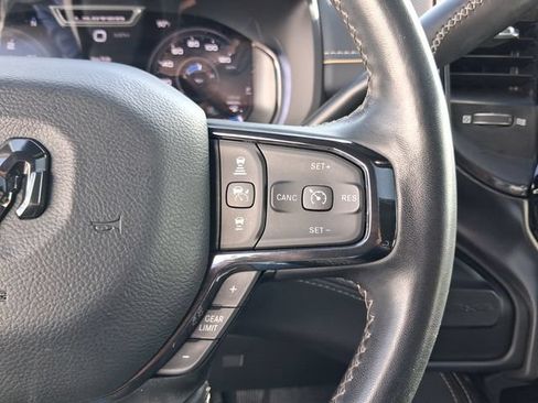Used 2024 RAM 2500 Limited AWD/4WD image 19