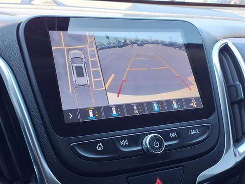 Used 2021 Chevrolet Equinox Premier AWD/4WD image 9