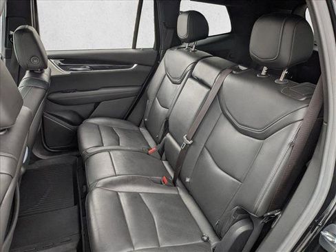 Used 2020 Cadillac XT6 Premium Luxury image 20