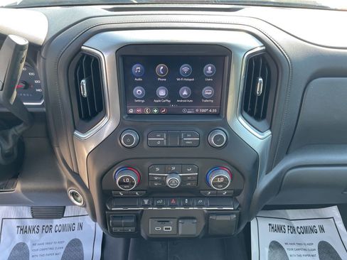 Used 2022 Chevrolet Silverado 3500 LT w/ Convenience Package AWD/4WD image 19