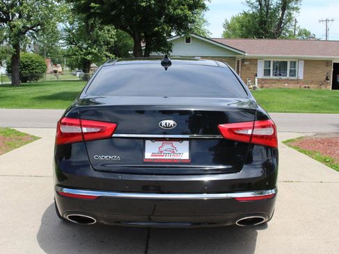 Used 2014 Kia Cadenza Premium w/ Technology Package FWD image 8