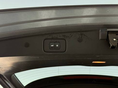 Used 2022 Nissan Pathfinder Platinum w/ Lighting Package (N93) AWD/4WD image 54
