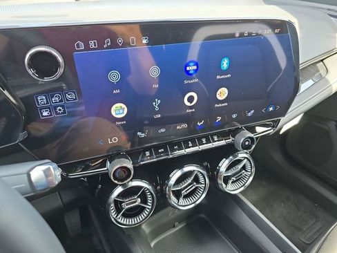 New 2025 Chevrolet Blazer EV LT image 13