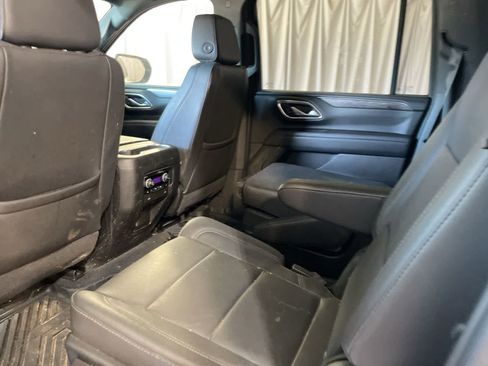 Used 2023 Chevrolet Suburban Z71 w/ Luxury Package AWD/4WD image 21